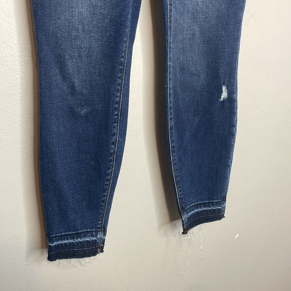SPANX | Distressed Raw Hem Jeans Size Small - Picture 4 of 9